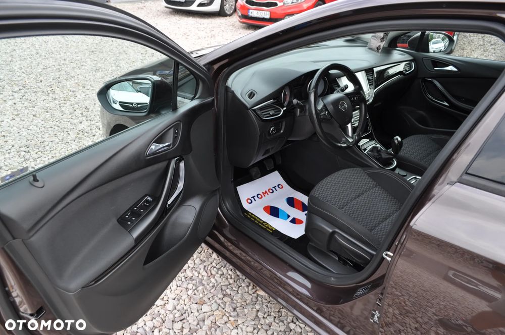 Opel Astra 1.4 Turbo Dynamic - 11