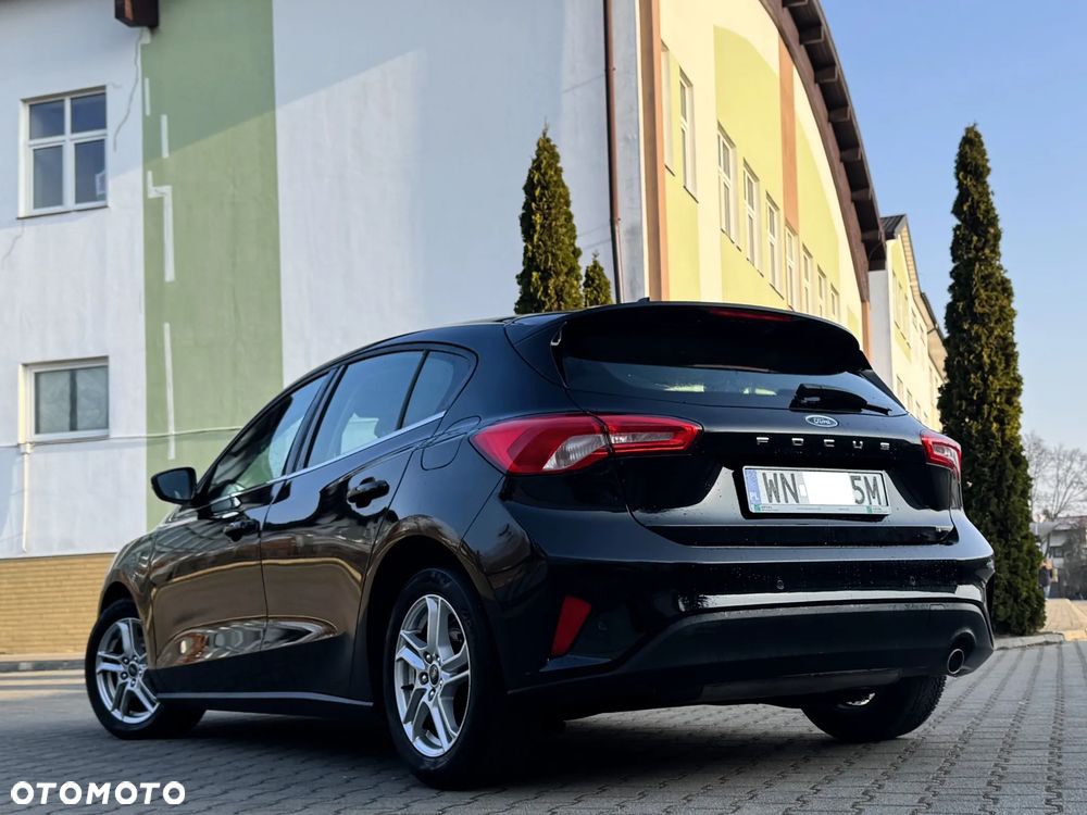 Ford Focus 1.0 EcoBoost Trend Edition - 34