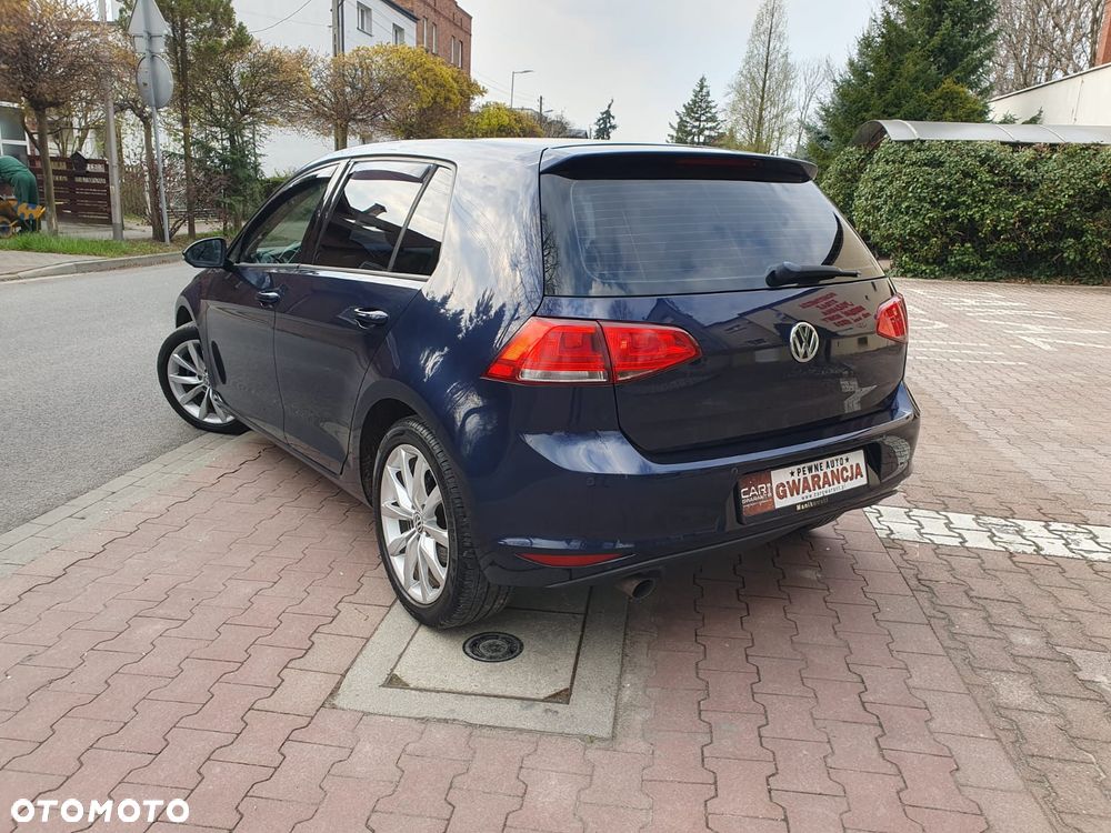 Volkswagen Golf - 30