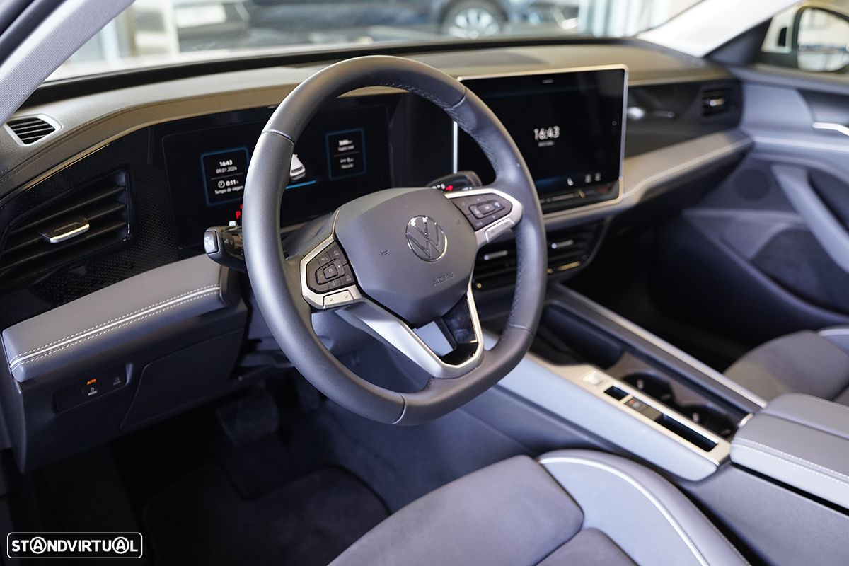 VW Passat Variant 2.0 TDi Business DSG - 6