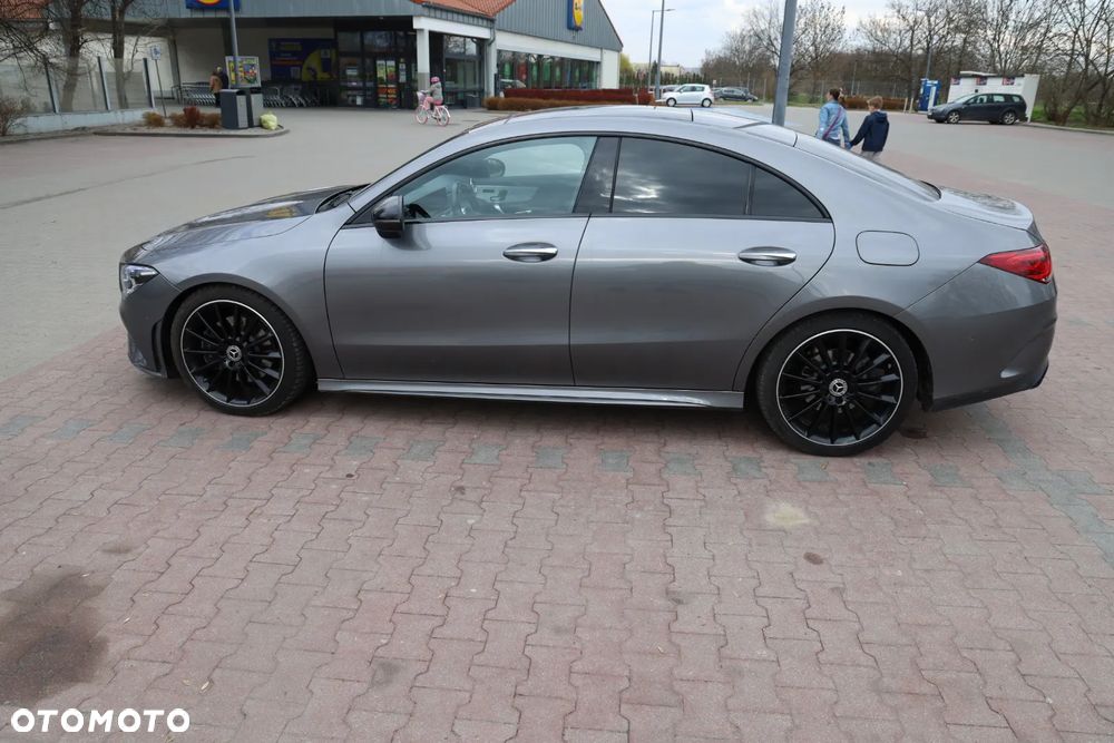 Mercedes-Benz CLA 220 4-Matic AMG Line 7G-DCT - 30
