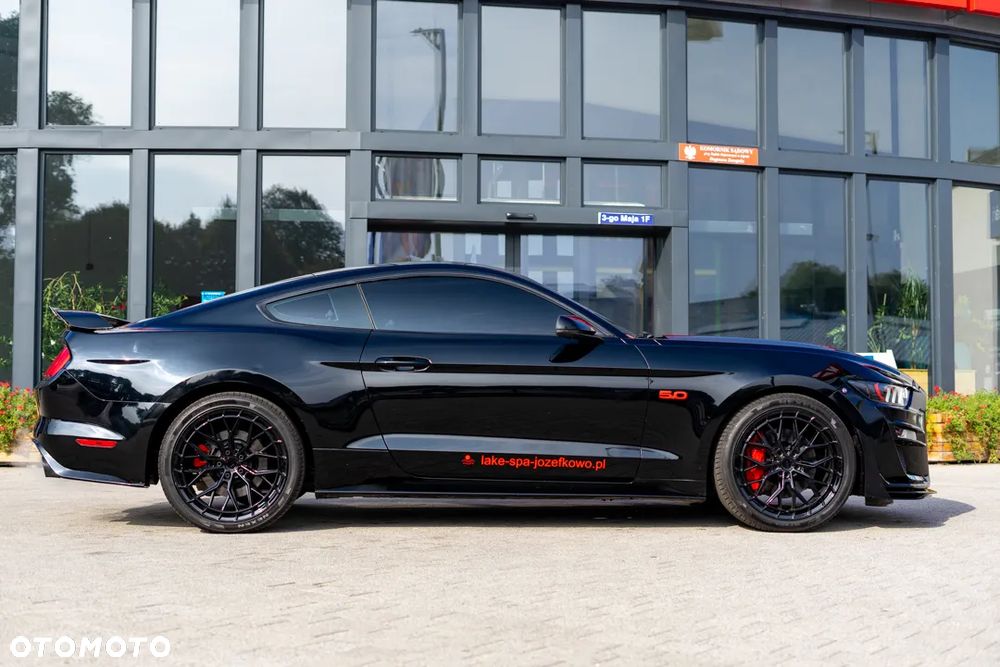 Ford Mustang - 13