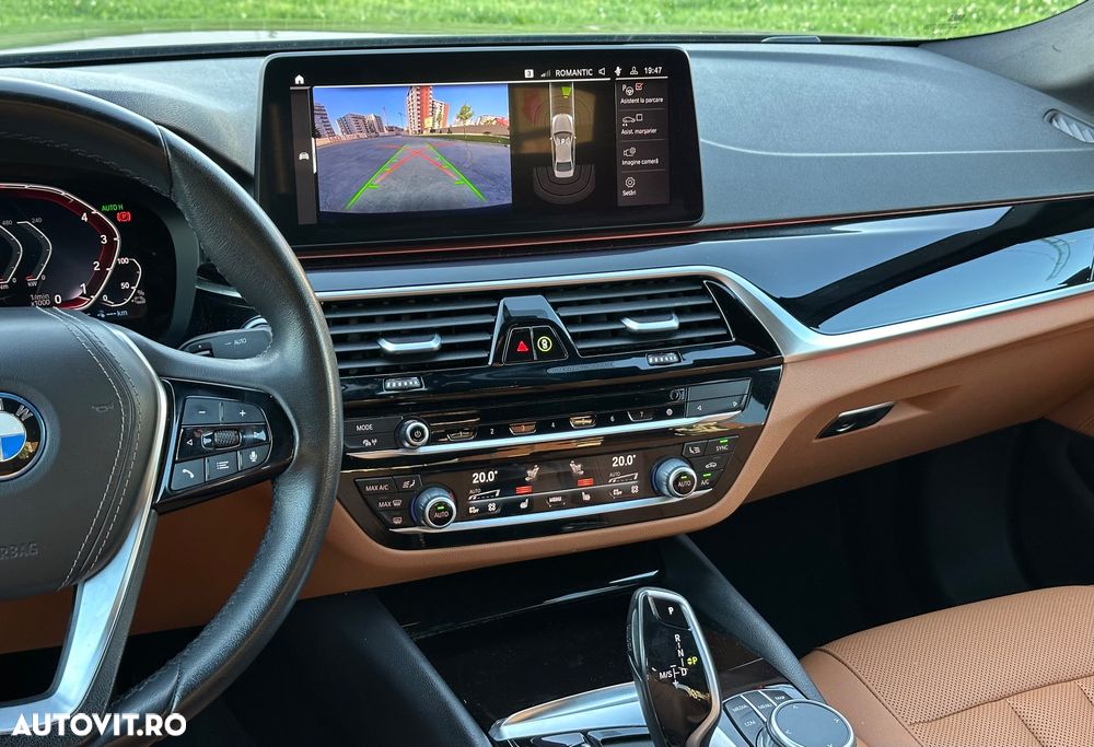 BMW Seria 5 530e Aut. Luxury Line - 35