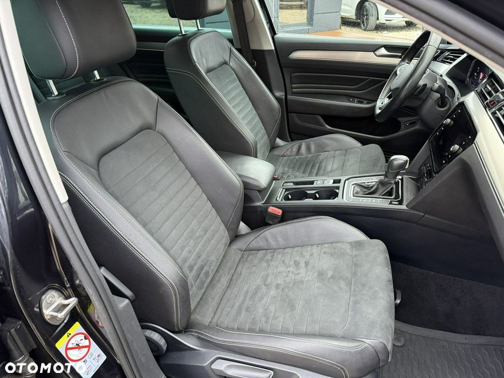 Volkswagen Passat - 33