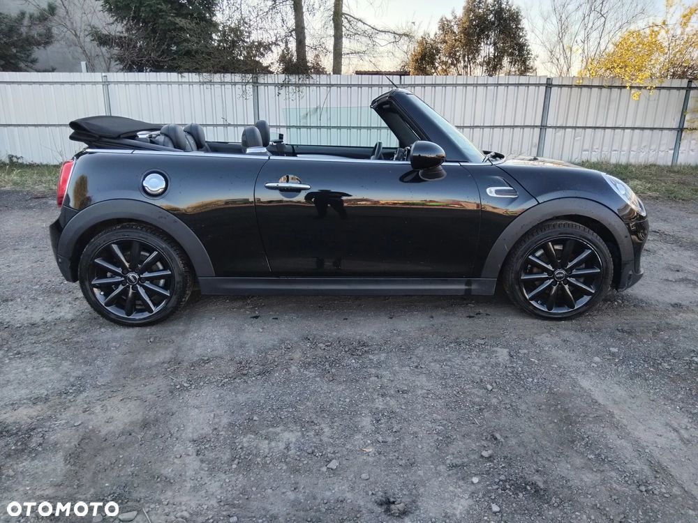 MINI Cooper John Works Trim - 3