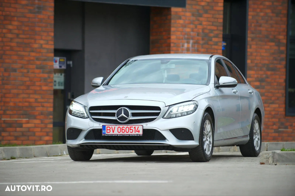 Mercedes-Benz C 180 9G-TRONIC