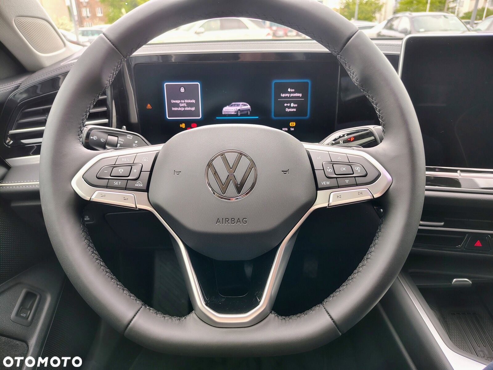 Volkswagen Passat - 12