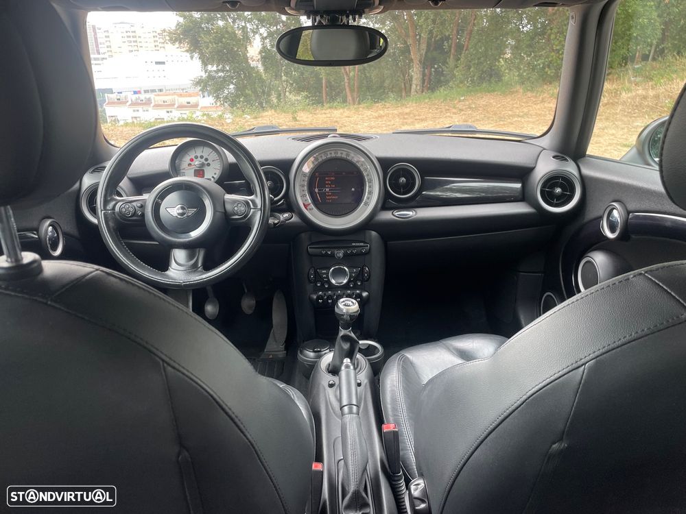 MINI 3 Portas Cooper D - 13