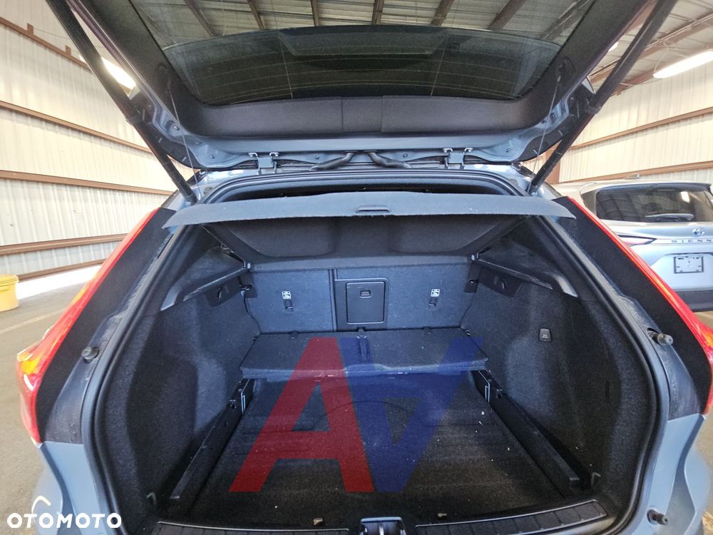Volvo XC 40 - 13