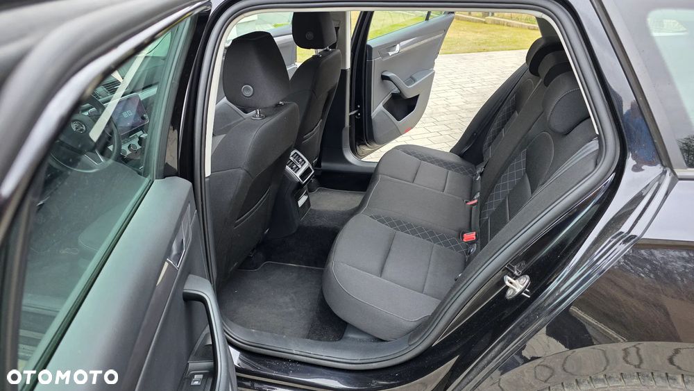 Skoda Superb 1.6 TDI GreenLine - 14