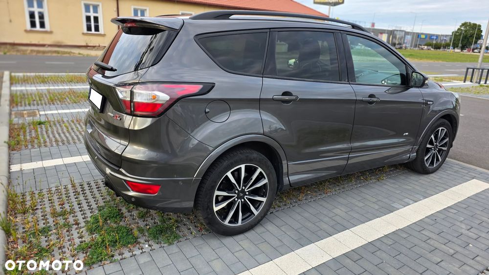 Ford Kuga 2.0 TDCi 4x4 ST-Line - 14