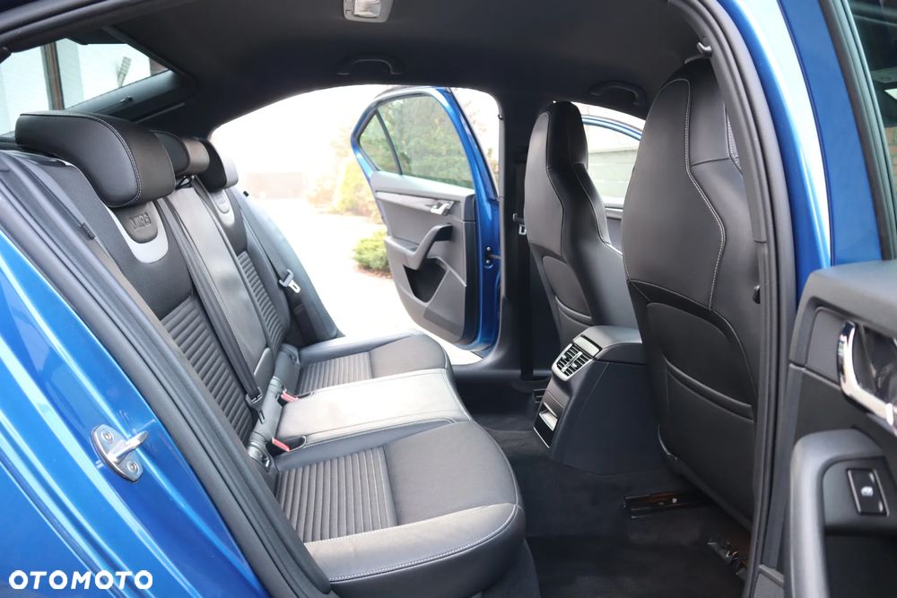 Skoda Octavia 2.0 TDI RS - 12