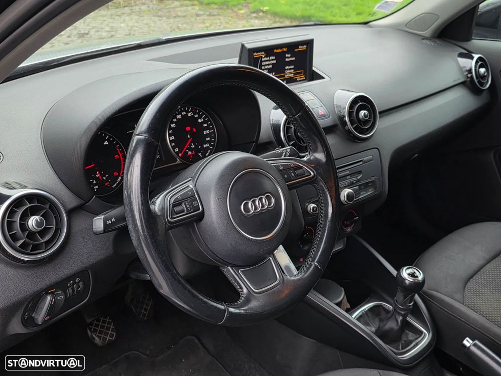 Audi A1 Sportback 1.6 TDI S-line - 10