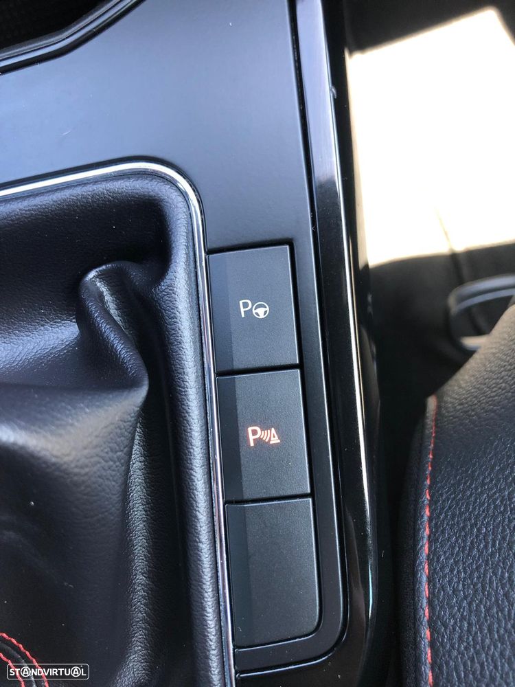 SEAT Arona 1.0 TSI FR - 13