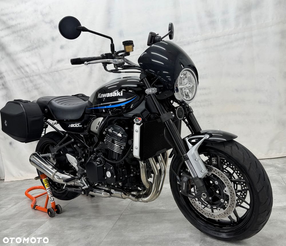 Kawasaki Z 900 RS - 21