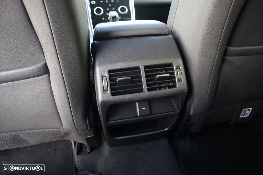 Land Rover Discovery Sport P300e Dynamic HSE - 33