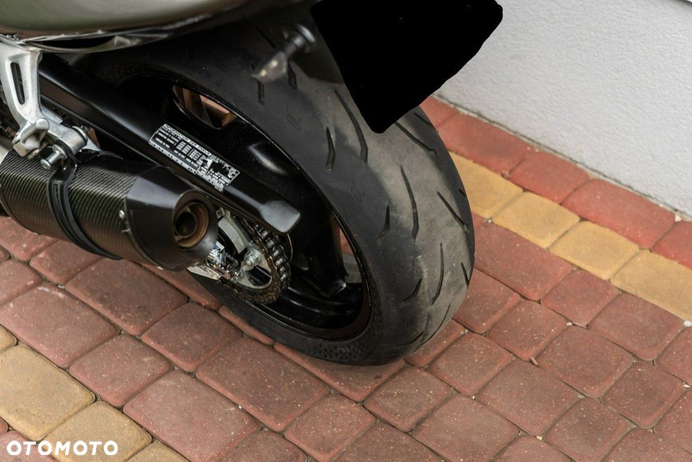 Honda CBR - 8