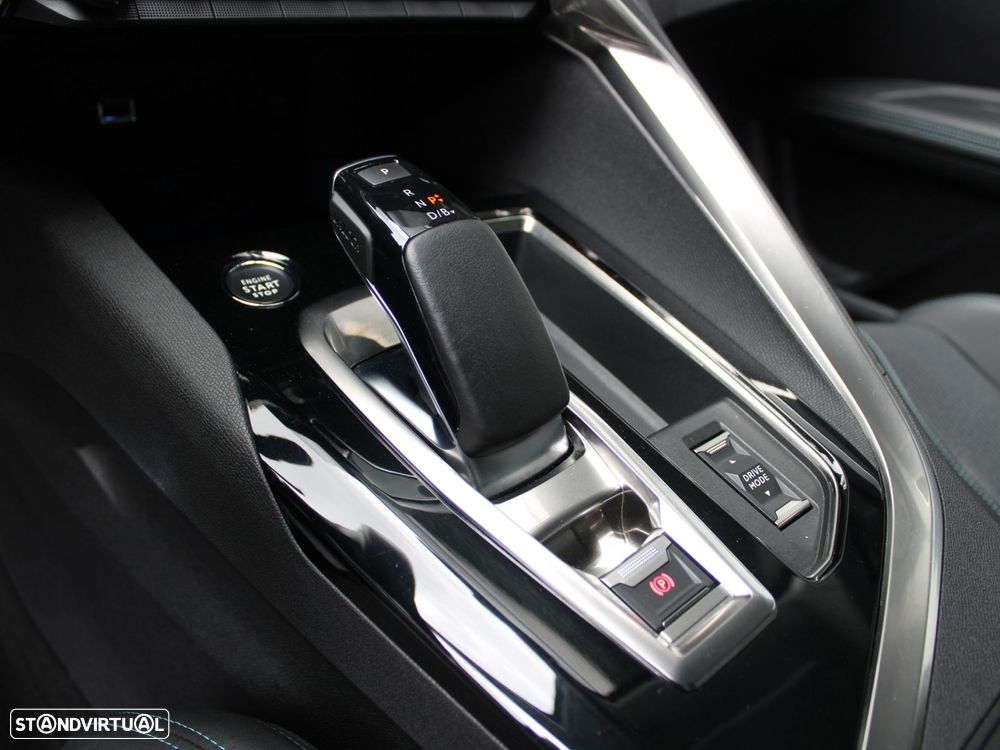 Peugeot 3008 1.6 Hybrid Allure e-EAT8 - 39