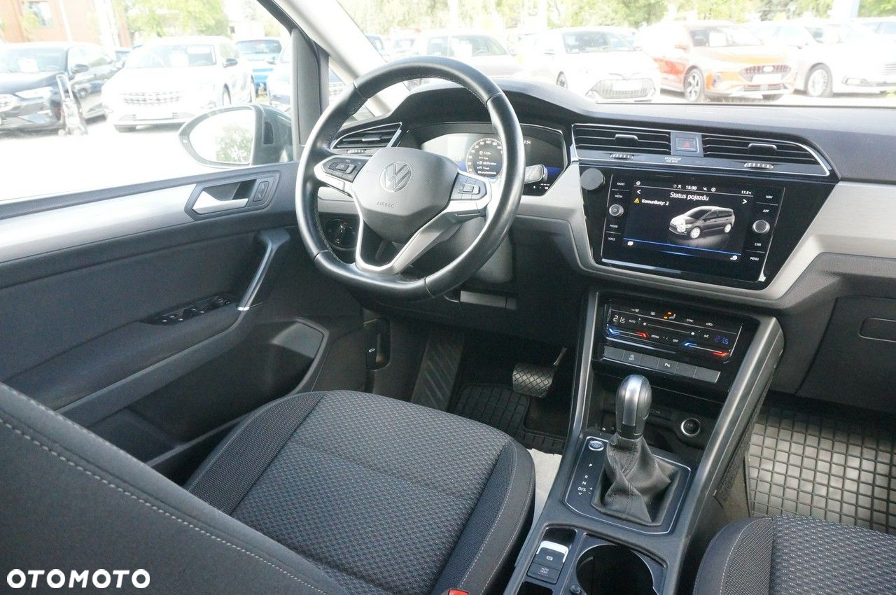 Volkswagen Touran - 15