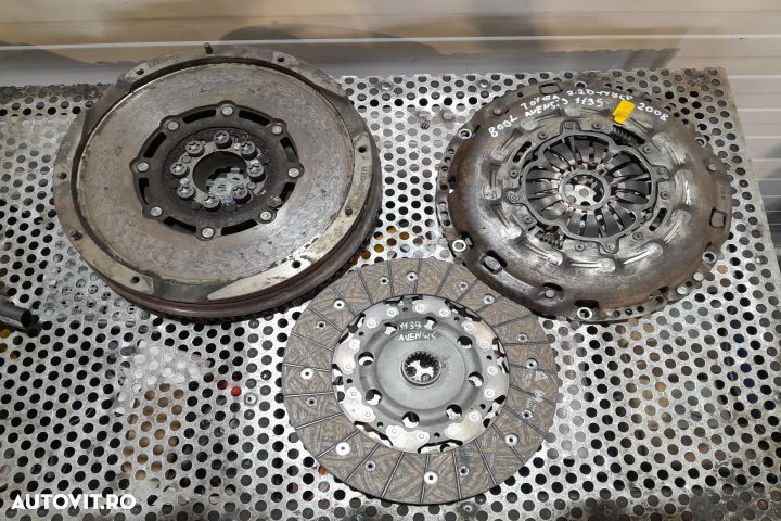 Kit ambreiaj 2.2 D 177CP 2008 038141032G Toyota Avensis 2 T25 [faceli - 1