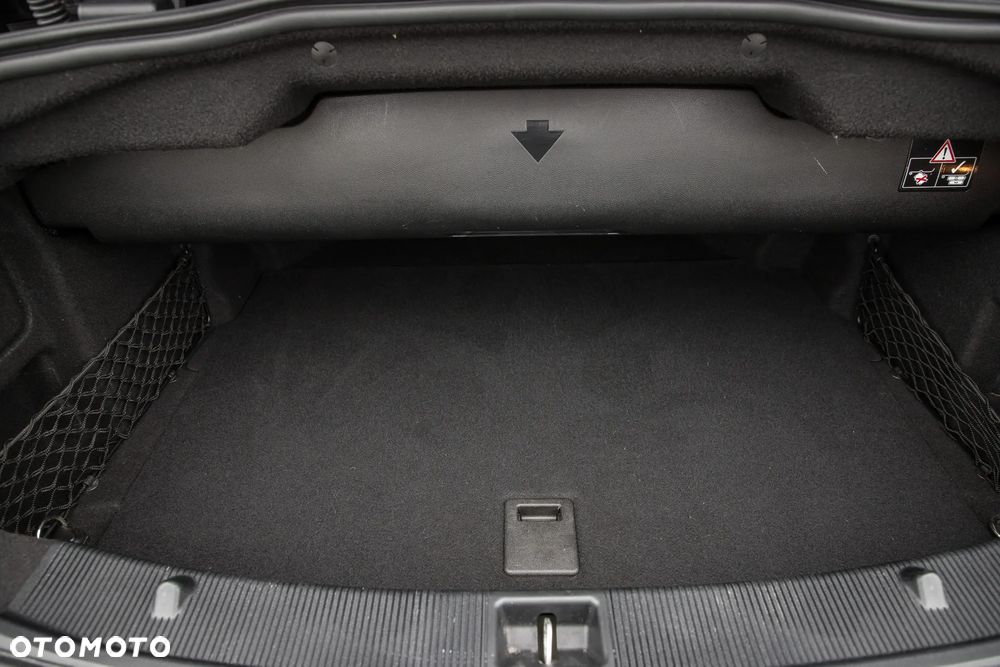 Mercedes-Benz Klasa E - 17