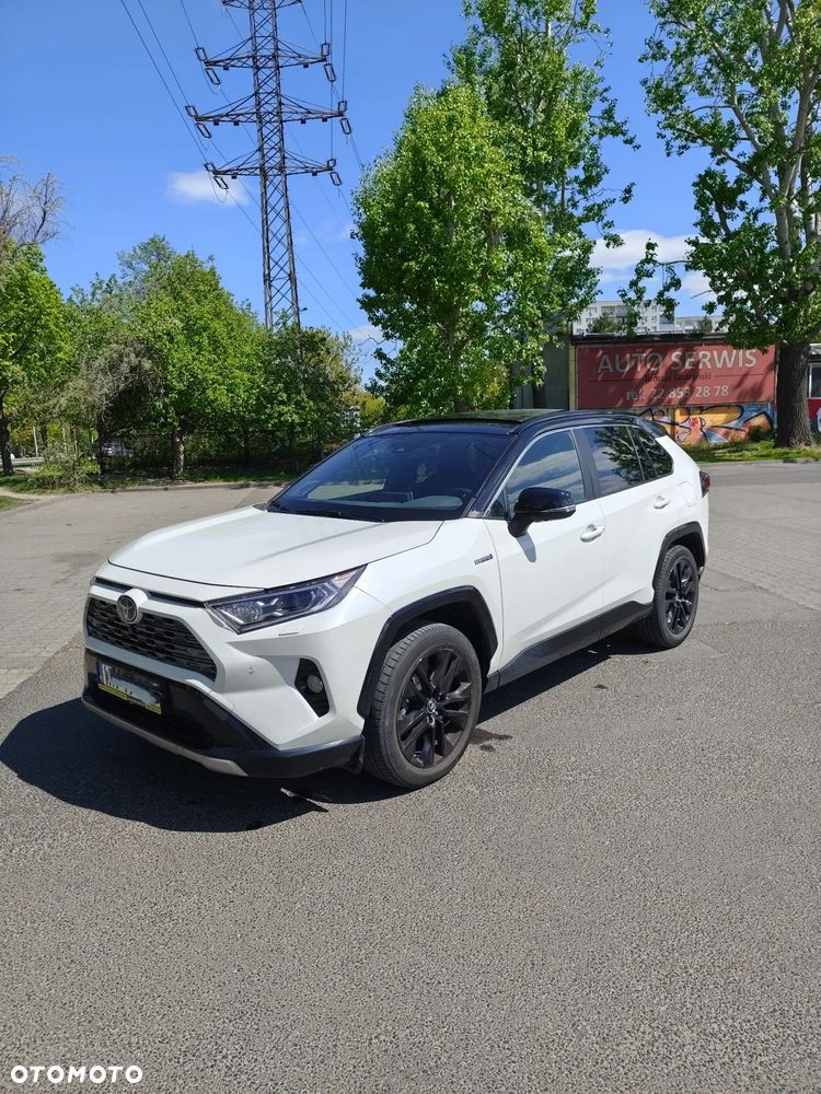 Toyota RAV4 - 1