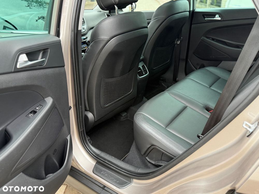 Hyundai Tucson blue 1.7 CRDi 2WD DCT Advantage - 14