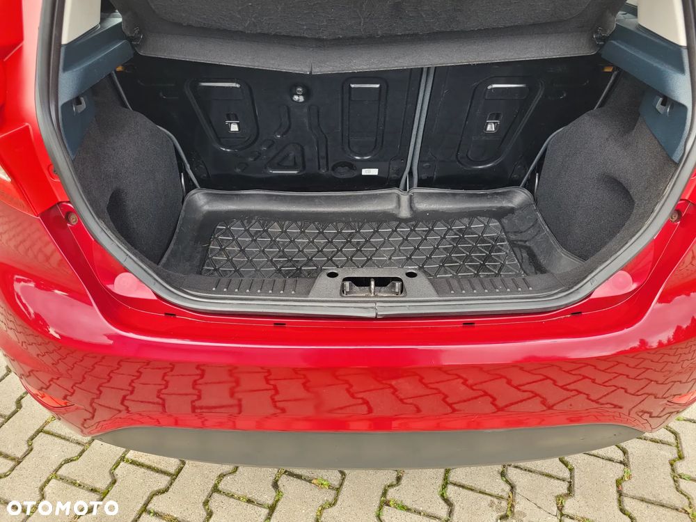 Ford Fiesta 1.25 Silver X - 31