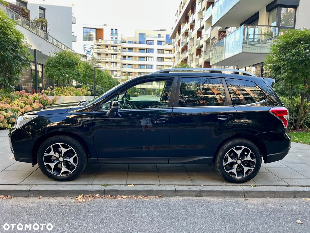 Subaru Forester 2.0XT Platinum Lineartronic - 2