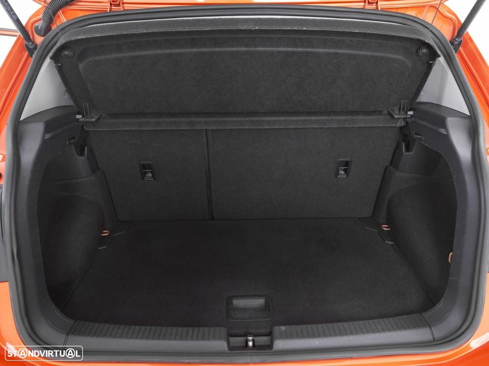 VW T-Cross 1.0 TSI Life - 12