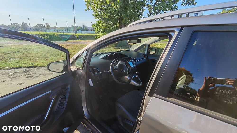 Toyota Verso - 11