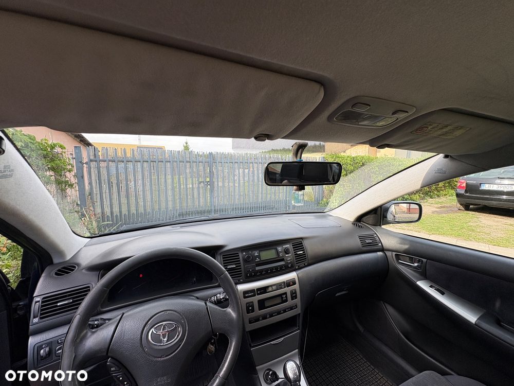 Toyota Corolla 2.0 D-4D Sol - 25