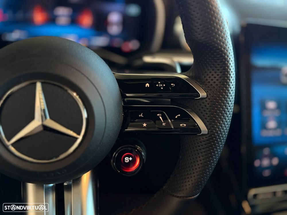 Mercedes-Benz SL 63 AMG 4Matic+ - 31