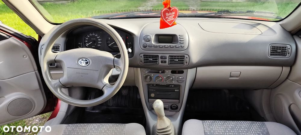 Toyota Corolla 1.4 VVT-i Terra - 19