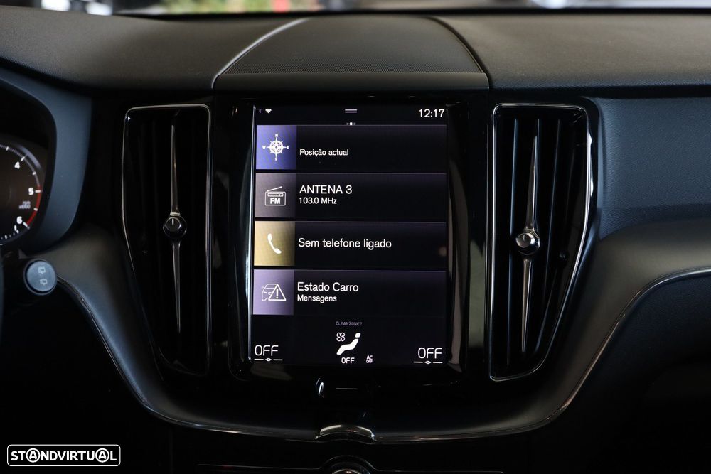 Volvo XC 60 2.0 D4 Momentum Geartronic - 19