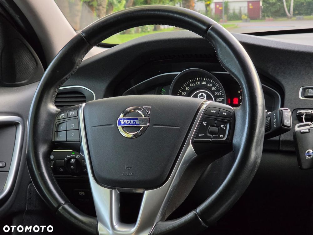 Volvo V60 T3 Edition - 25