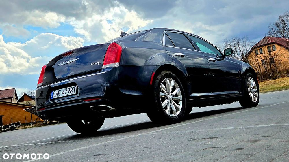Chrysler 300C - 11