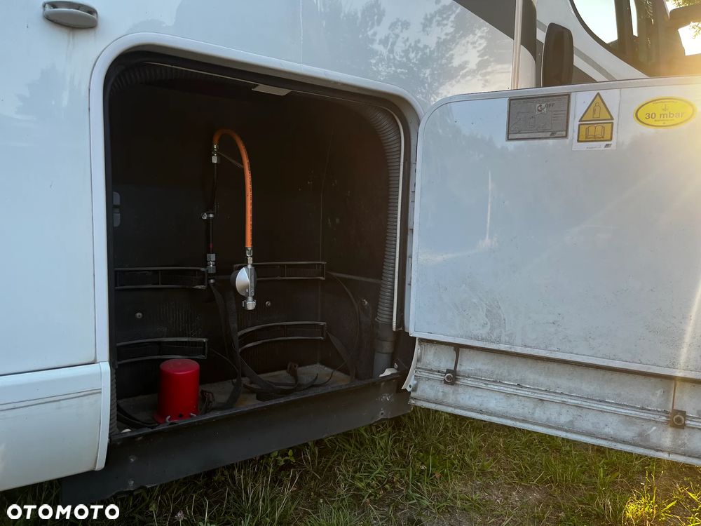 Hymer-Eriba T 554 CL - 11