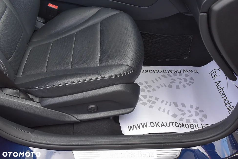 Mercedes-Benz GLC 300 4Matic 9G-TRONIC AMG Line - 29