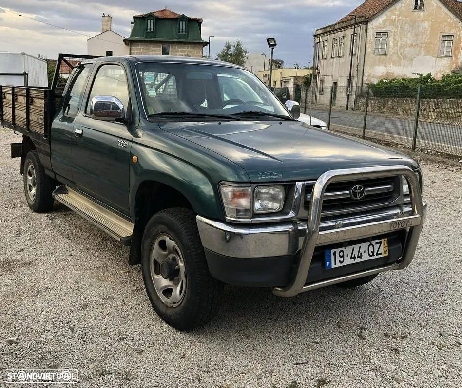 Toyota Hilux 2.4 TD LN110LT XCab - 1