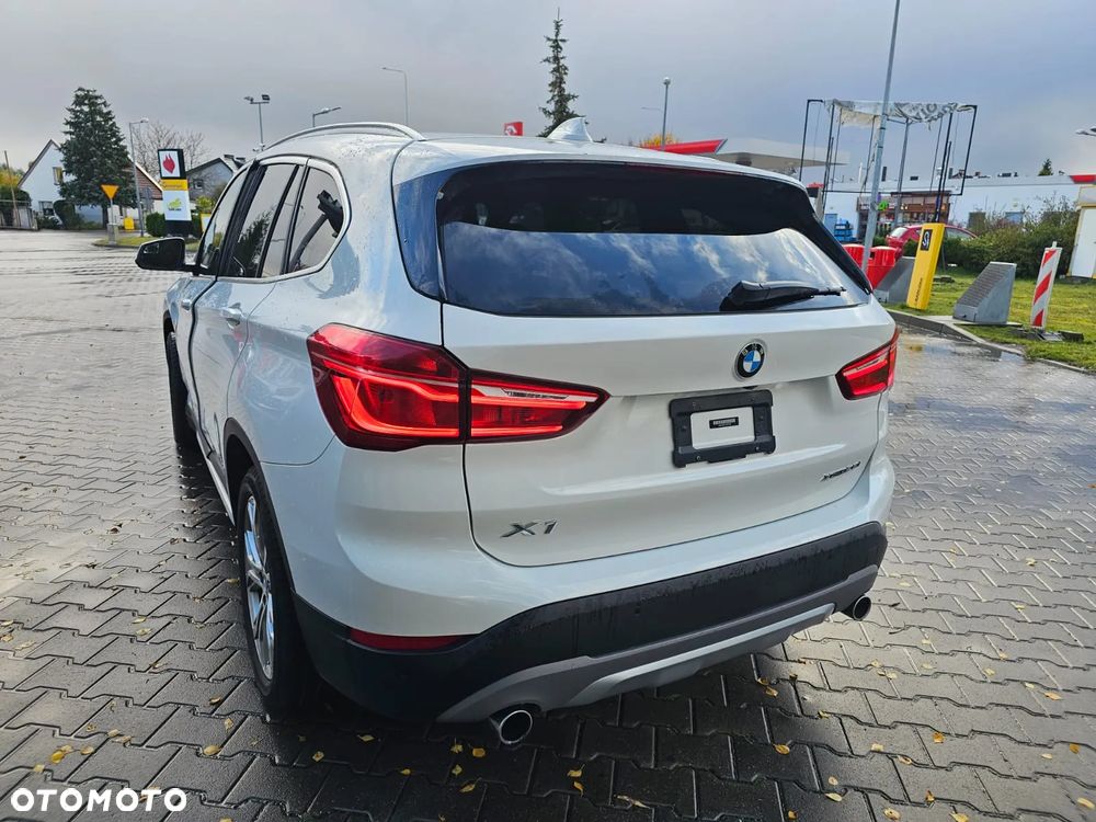 BMW X1 - 15