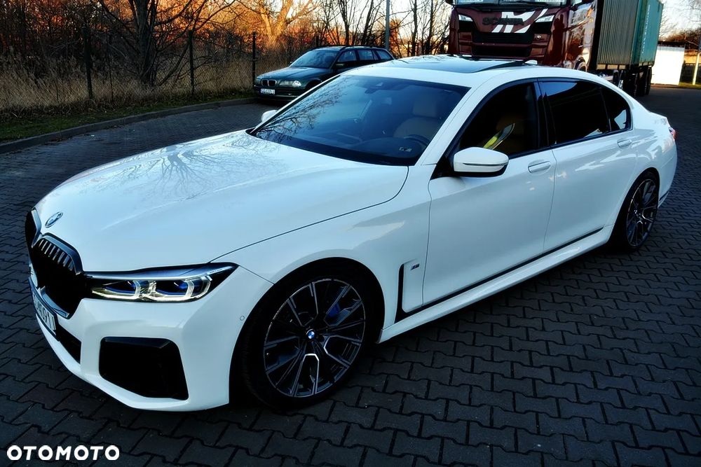 BMW Seria 7 750Li xDrive - 29