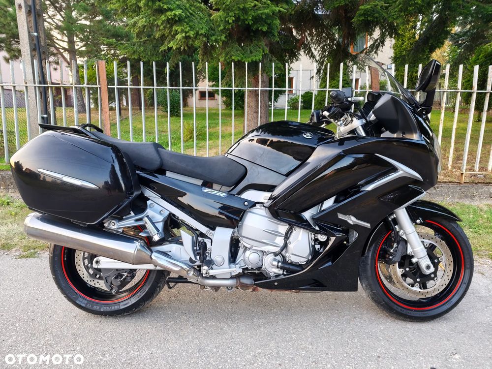 Yamaha FJR - 11