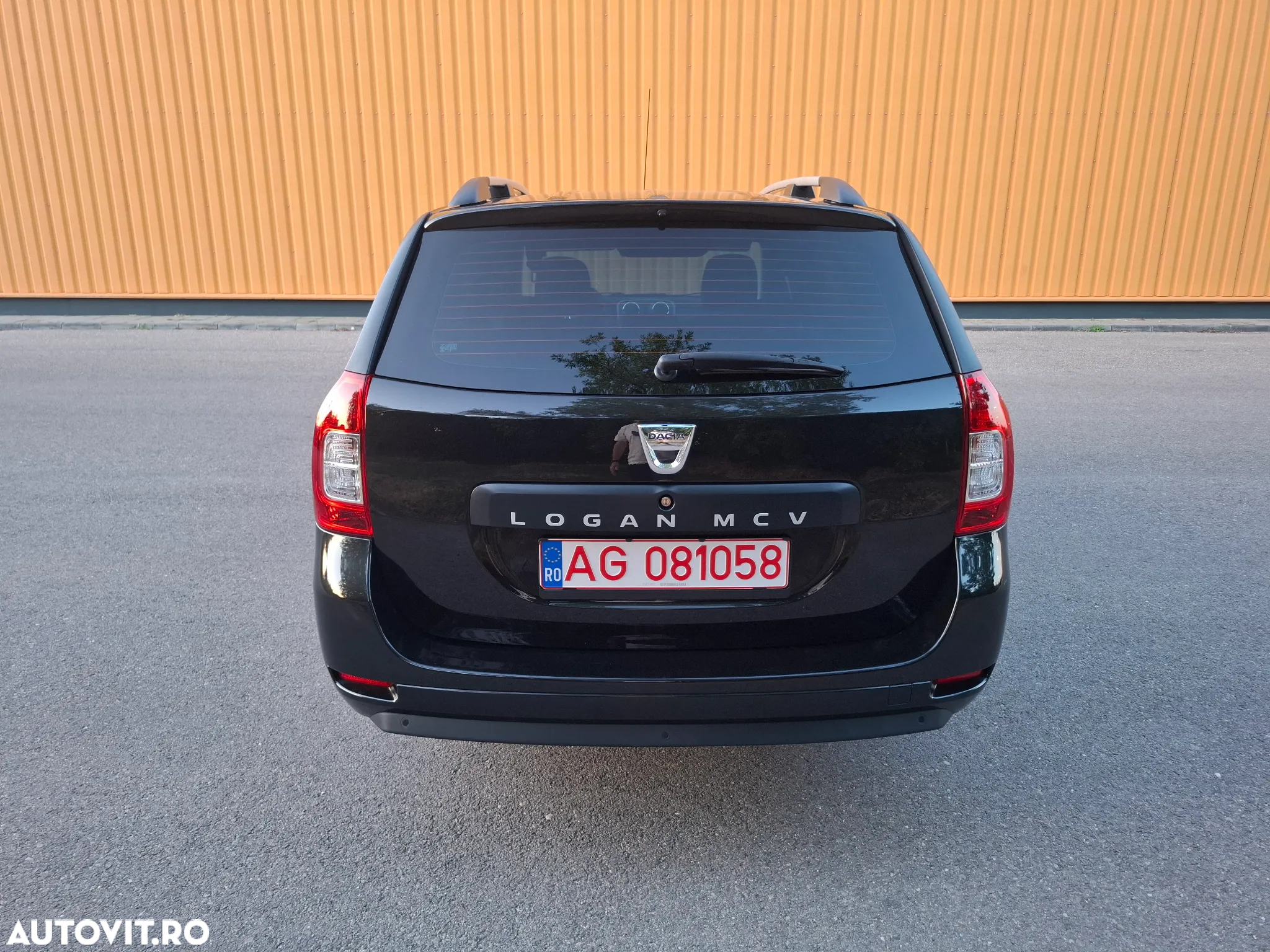 Dacia Logan 1.2 75CP Laureate - 9