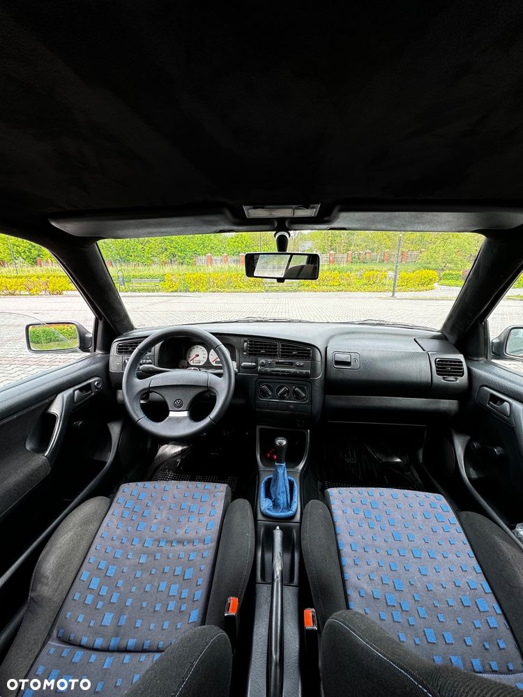 Volkswagen Golf 1.9 GTD TD - 9