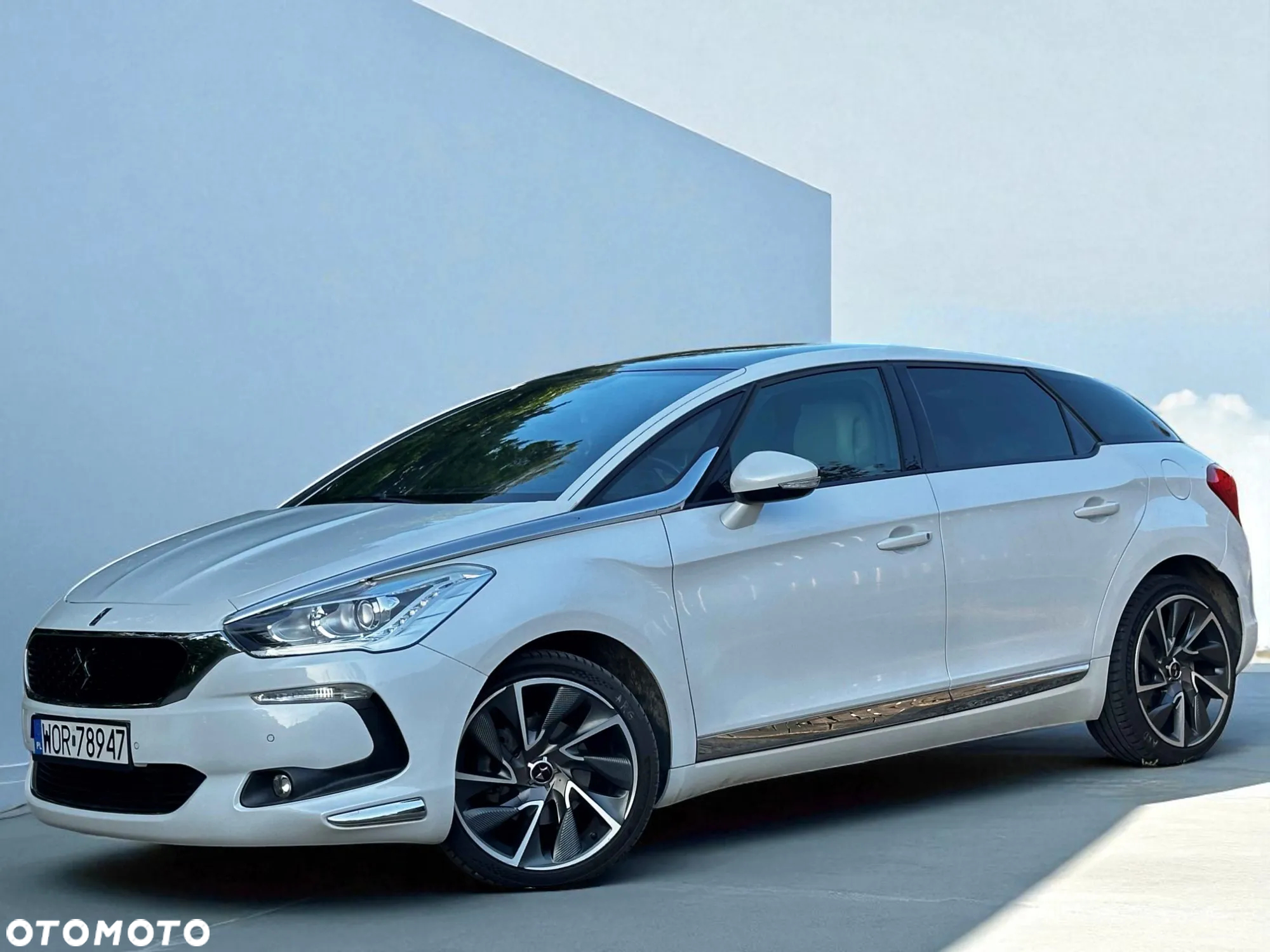 DS Automobiles DS 5 - 8