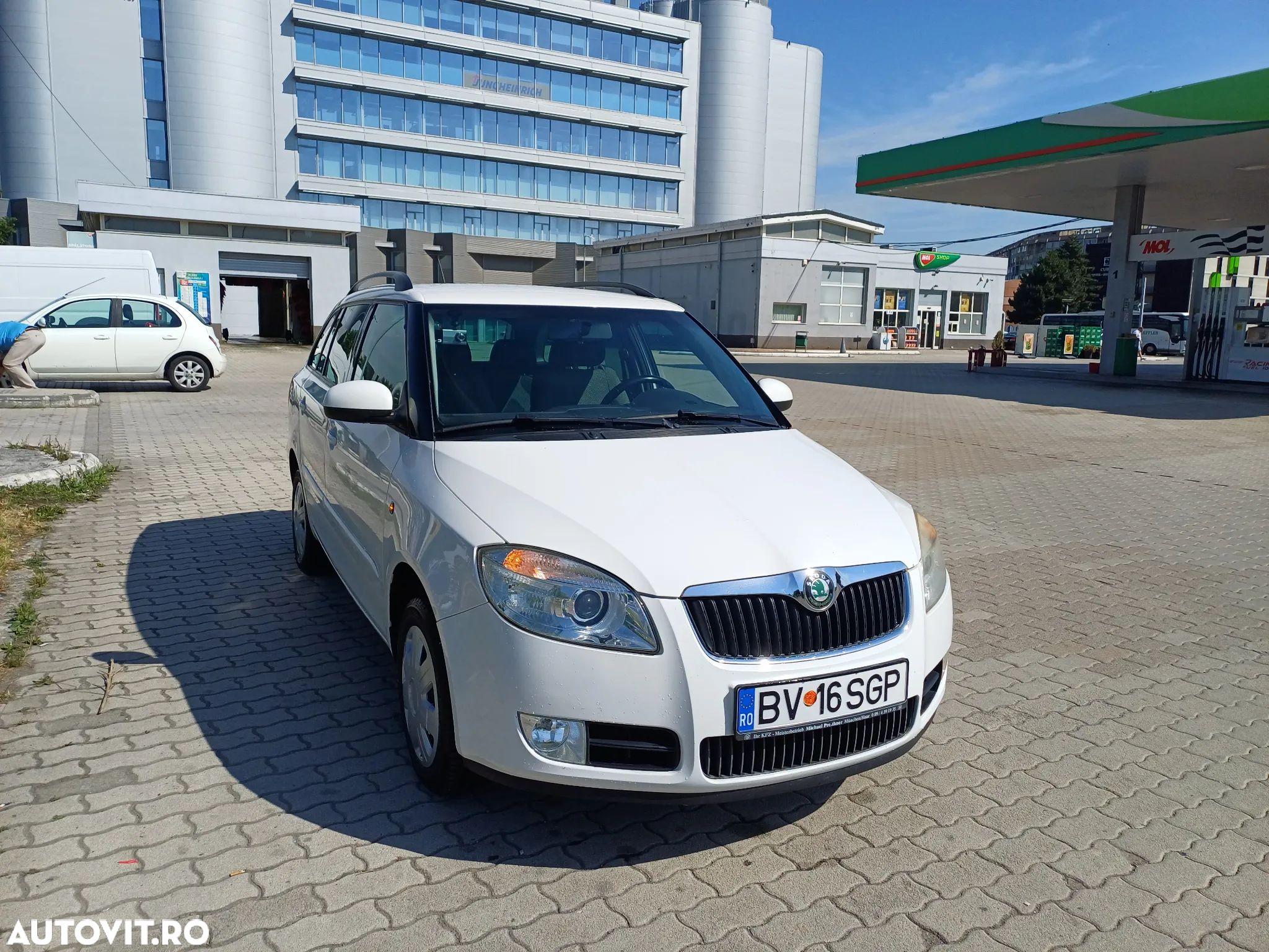 Skoda Fabia 1.6 16V Combi Tiptronic Ambiente - 1