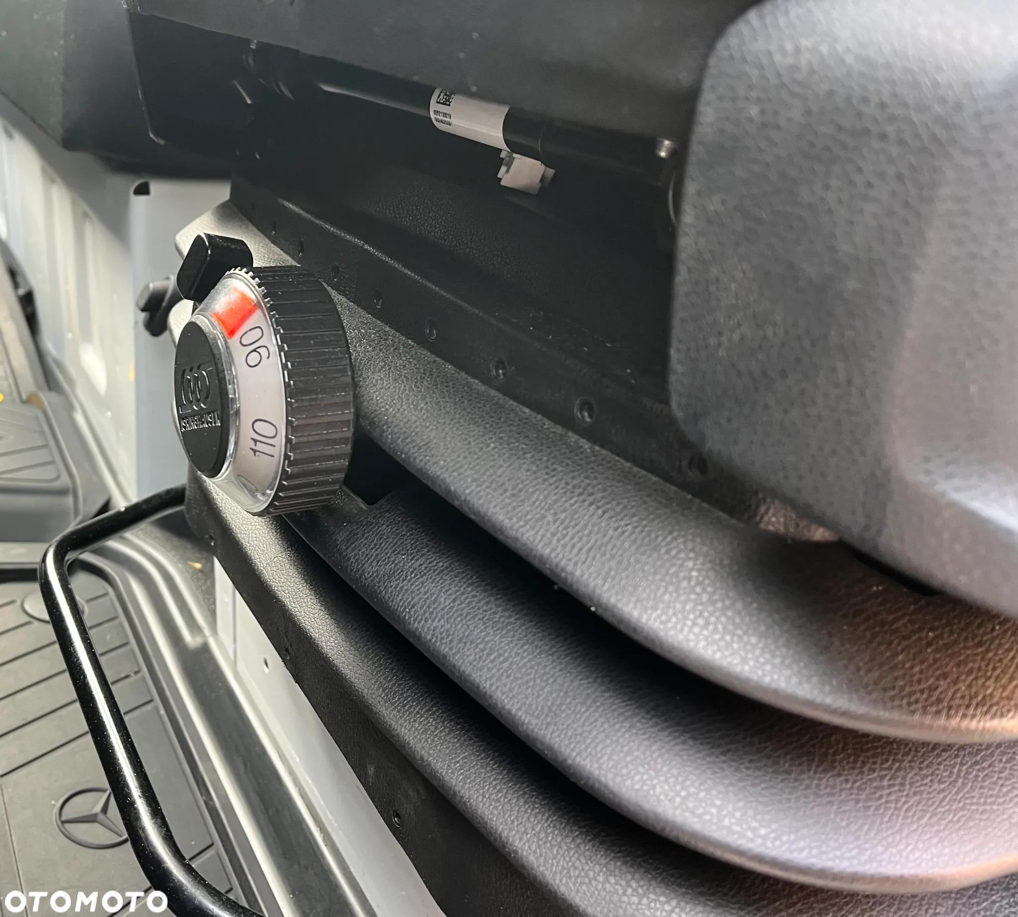 Mercedes-Benz SPRINTER 319 V6 L3H2 - 9