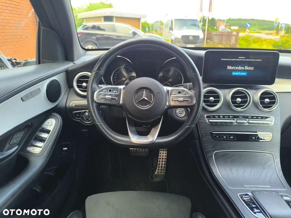 Mercedes-Benz GLC 220 d 4Matic 9G-TRONIC AMG Line - 12