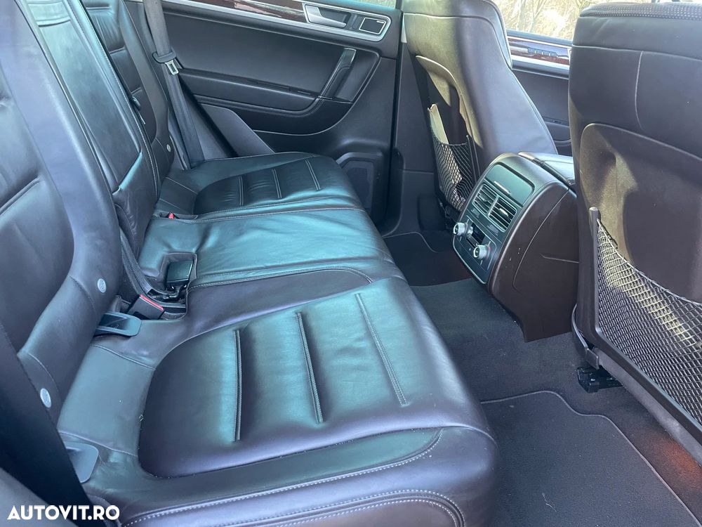 Volkswagen Touareg - 25